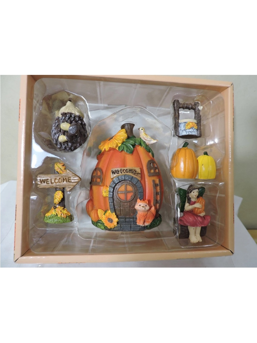Thanksgiving Pumpkin Figurines Village Set 6 Piece  NIB Set